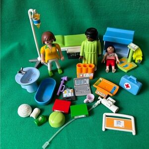 Playmobil Children’s Hospital Radiology Surgeon Doctor Patient figures accessory